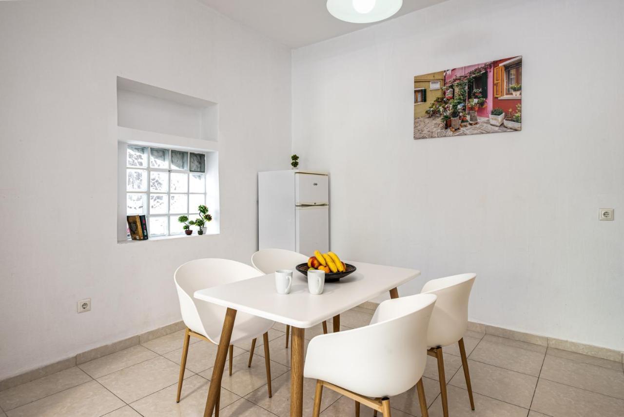 Aleanna Cozy Luxury Apartment